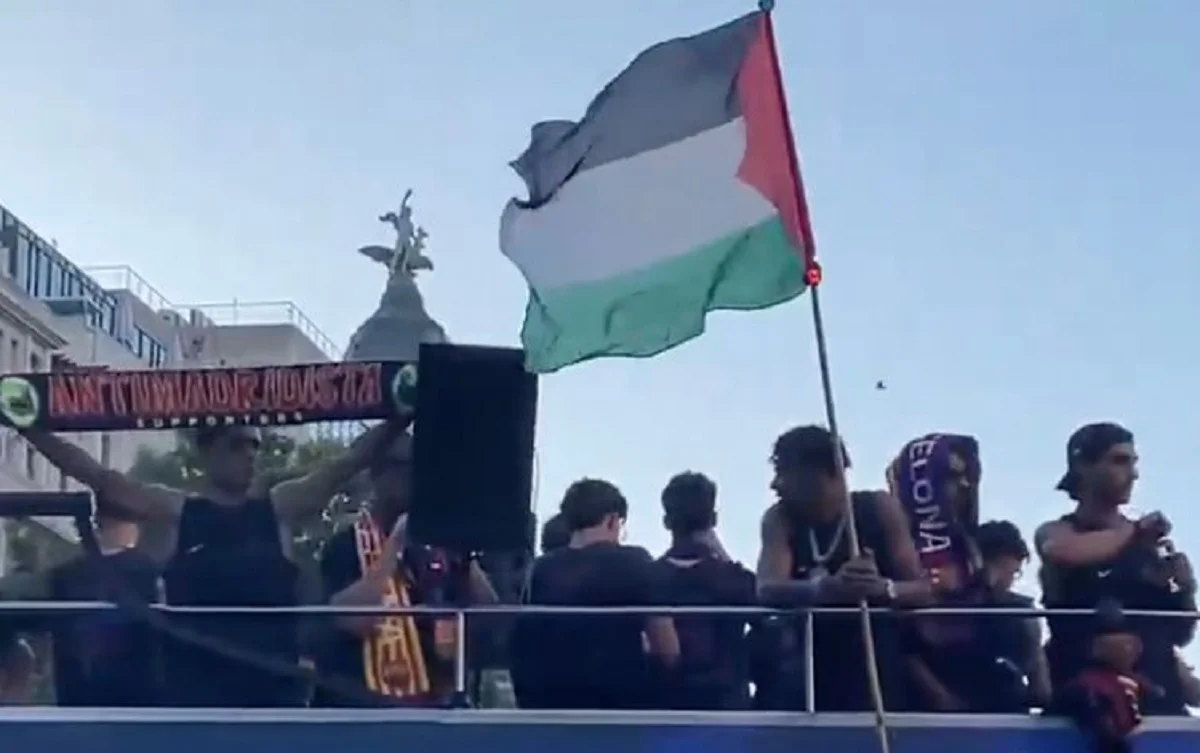 Lamine Yamal Picu Sorotan Dunia, Aksi Kibarkan Bendera Palestina Tuai Pro dan Kontra